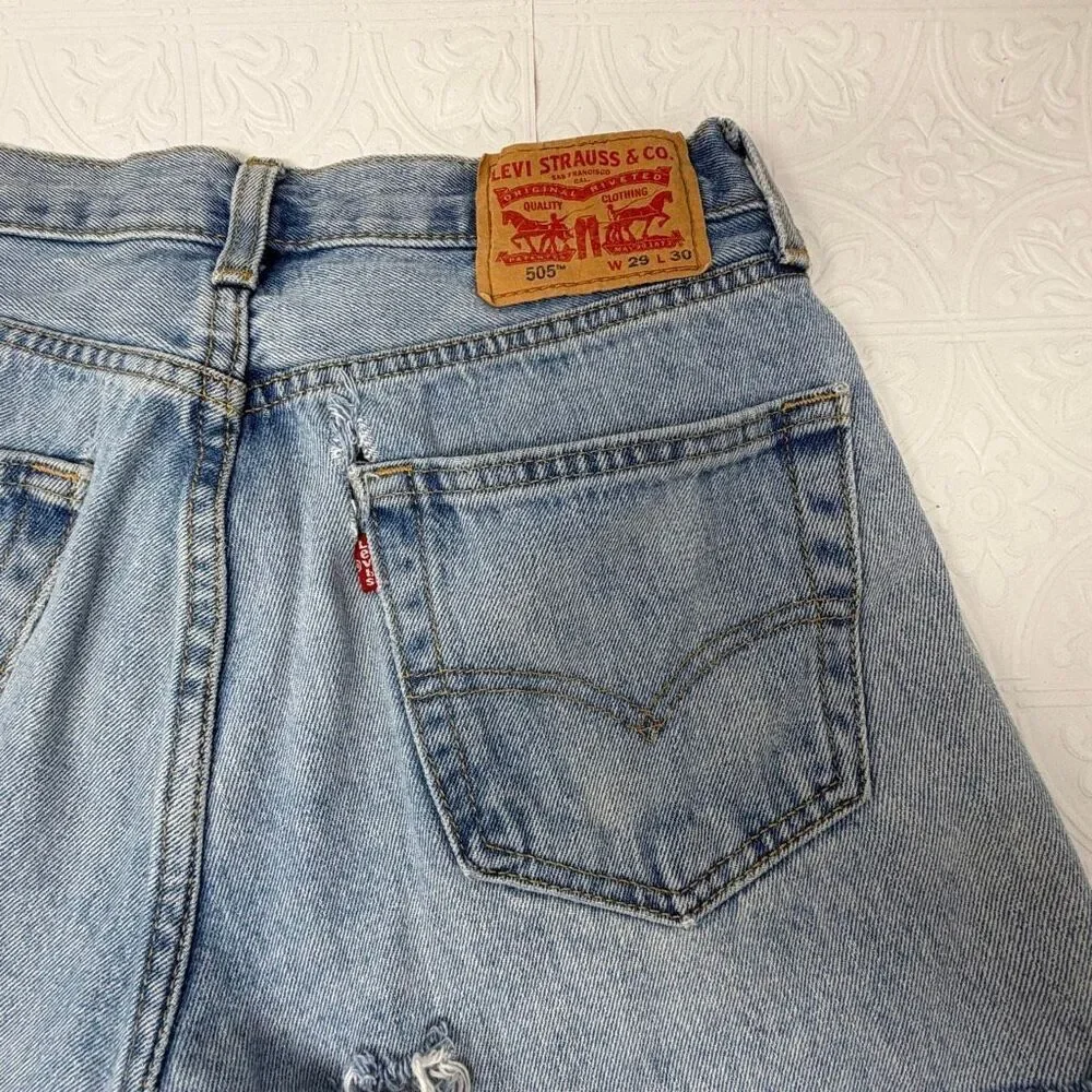 Levi’s Blue Distressed Mid Rise 505 Cut Off Frayed Denim Shorts Size 29x30